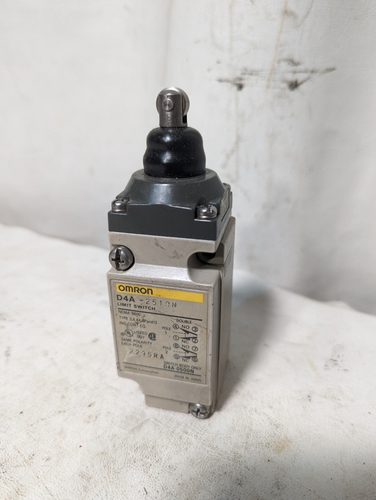 D5A-3310 Omron